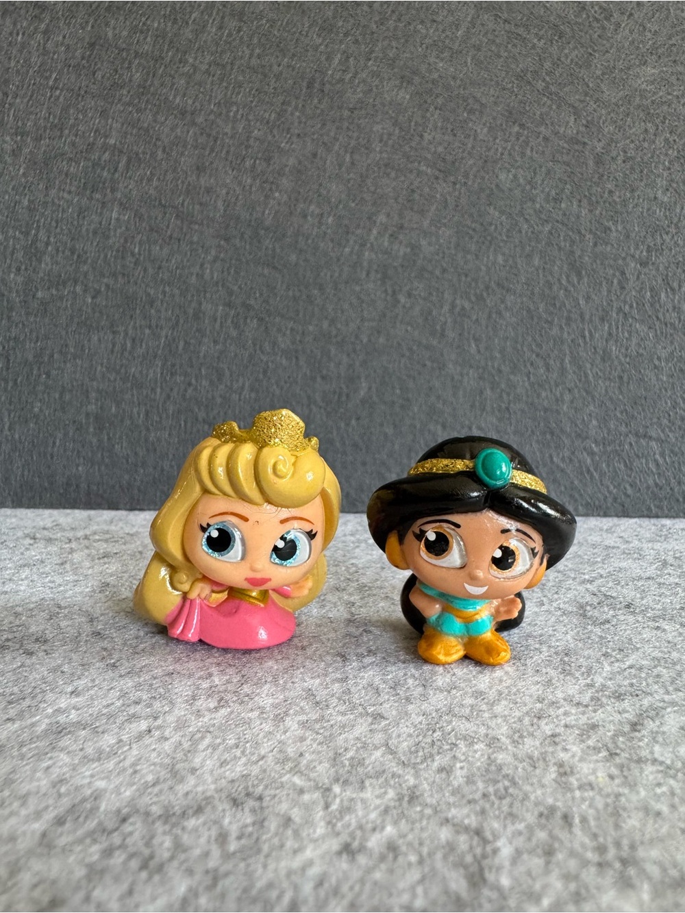 Disney Doorables Gold Princess Jasmin and Aurora